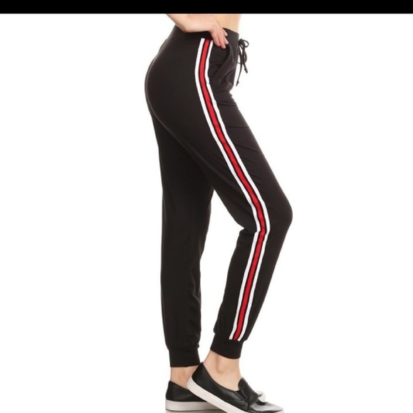 shosho Pants - Black jogger, red/white sidestripe